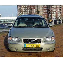 Volvo S60 2.5 T AWD Geartronic 91dkm! Full Options Youngtime