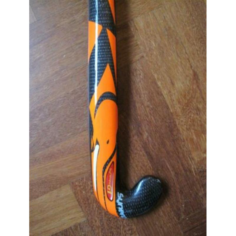 2 hockey sticks z.g.a.n.