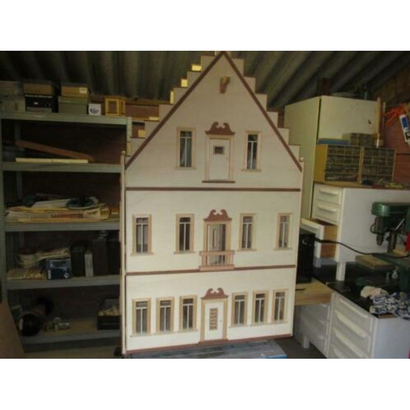 poppenhuis trapgevel model.