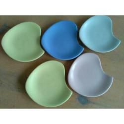 Gebakschoteltjes jaren '50 pastel