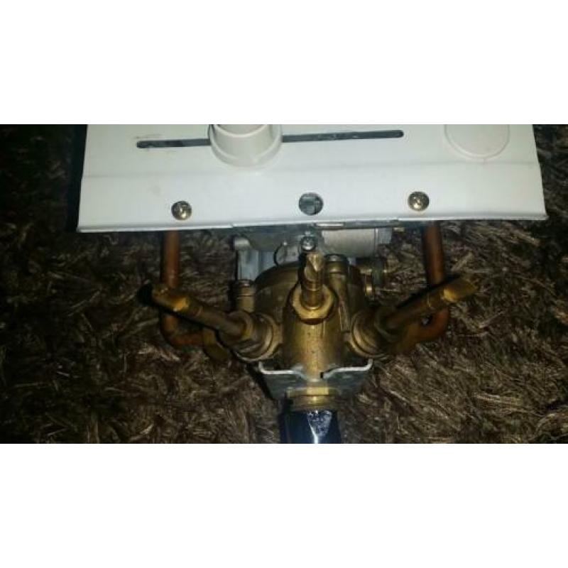 BOSCH W135 KD2 keukengeiser met afvoeraansluiting