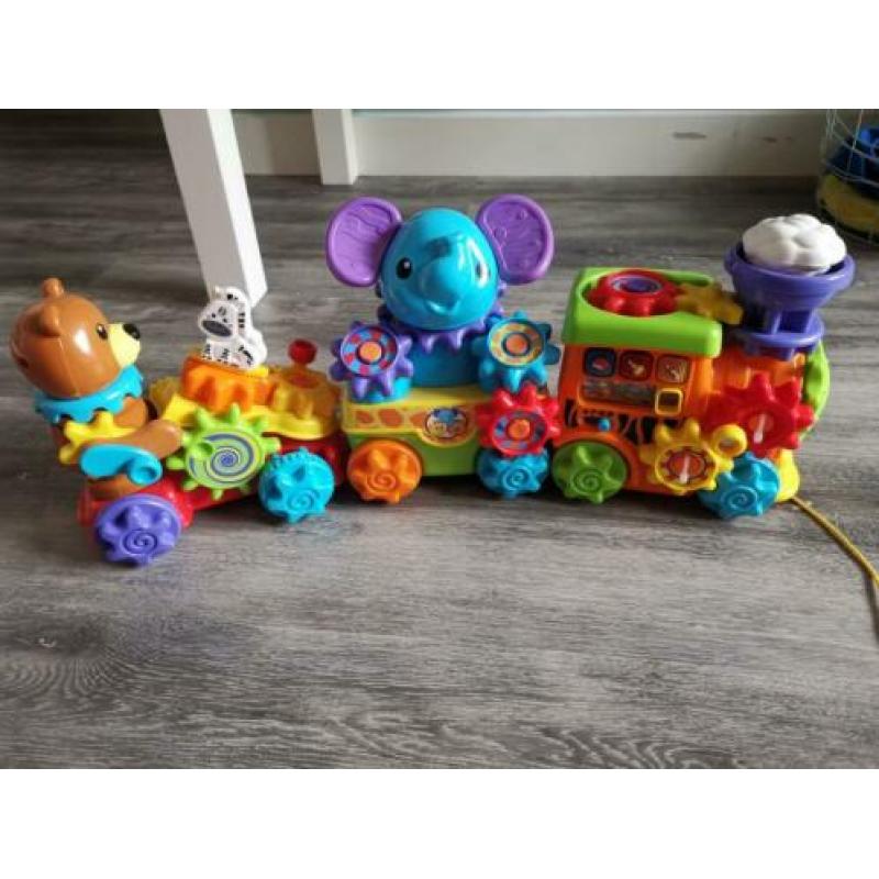Veel speelgoed. Fisher Price, Vtech, Playgro, Bumba, Zoef Zo