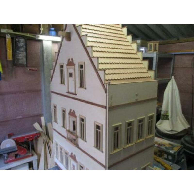 poppenhuis trapgevel model.