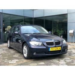 BMW 3-serie 320i Touring clima navi zeer nette staat!