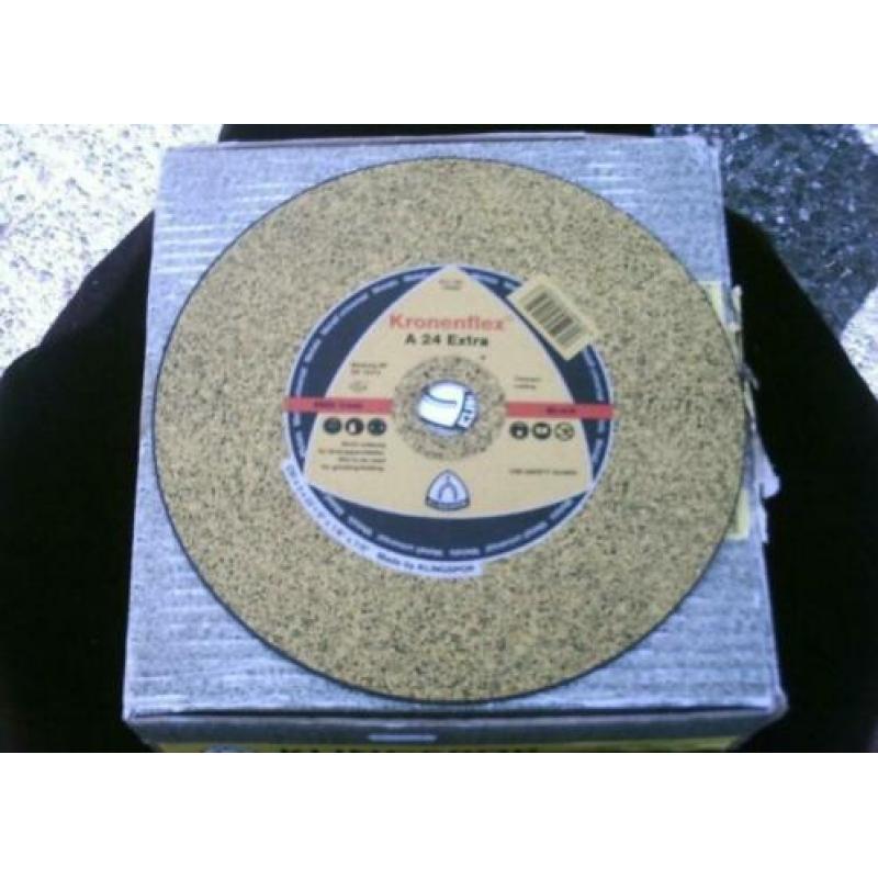 ?? Slijpschijven slijpschijf € 2,50 per schijf van 230 mm.