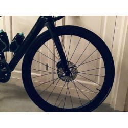 Bianchi Infinito CV disc full carbon Ffwd F4d nw € 5.898,—