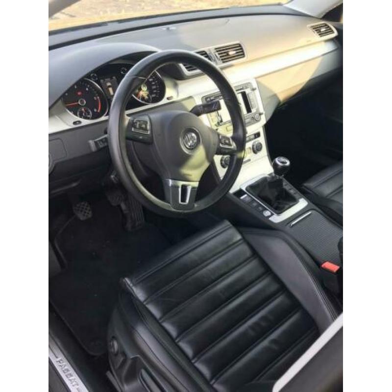 Volkswagen Passat 1.6 TDI 77KW Bluemotion Variant 2012