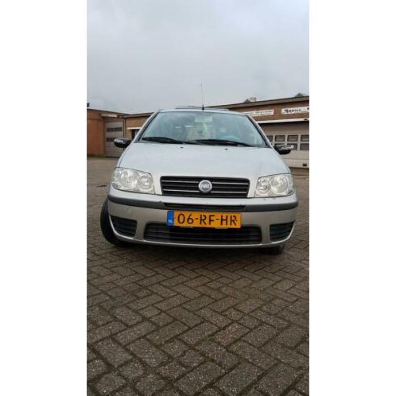 Fiat Punto 1.2 3DR 2005 Grijs