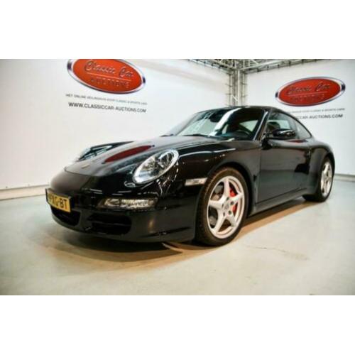 Porsche CARRERA