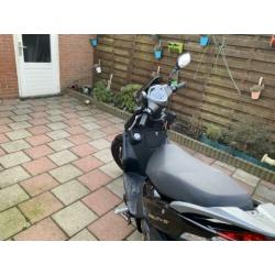 Kymco AGILITY 16+ 50 4T (stuurverwarming)
