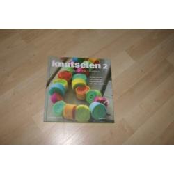 4 knutsel boeken
