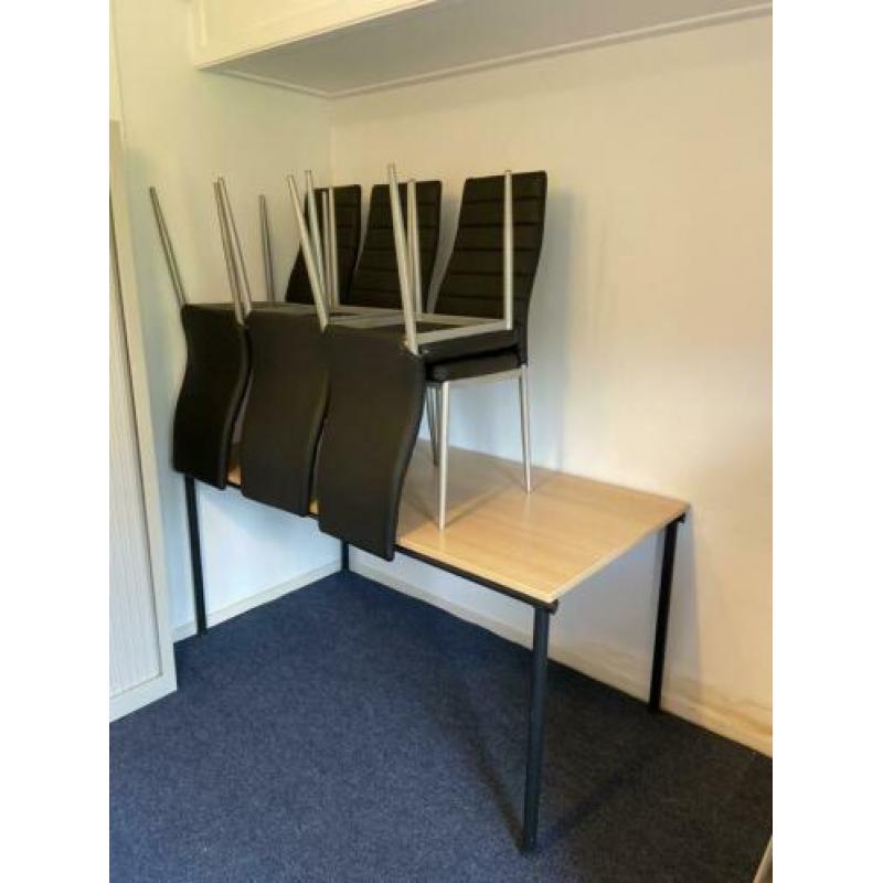 Vergadertafel met 6 stoelen