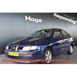 Seat Cordoba 1.4-16V Stella Airco Trekhaak Lichtmetaal All i
