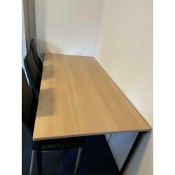 Vergadertafel met 6 stoelen