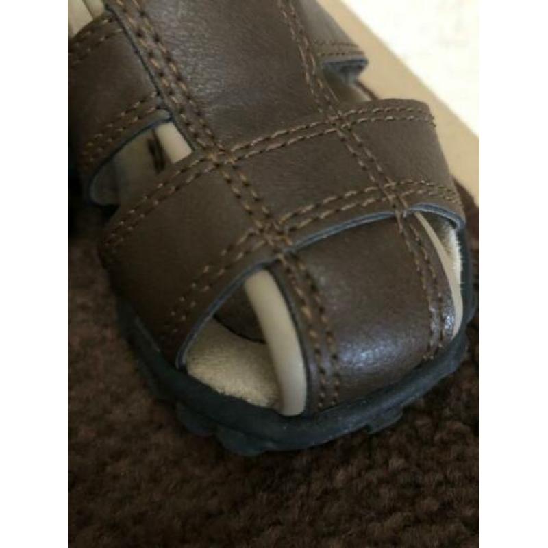 Sandalen maat 25 Carter’s