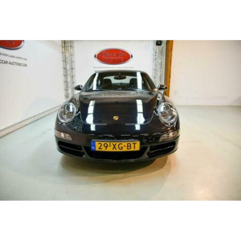 Porsche CARRERA