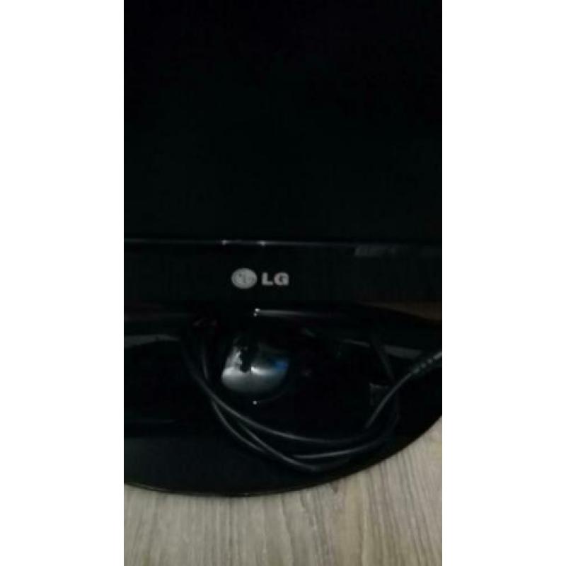 Tv-scherm met ingebouwde dvd-speler - Redelijke staat
