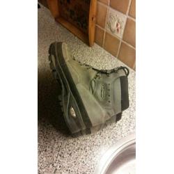 Lowa wandel berg schoenen maat 41.5