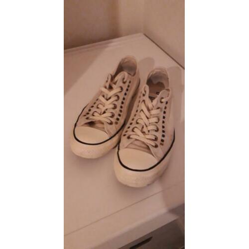 Converse...