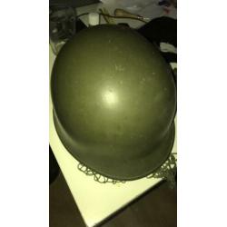 Oorlogs helm ijzer