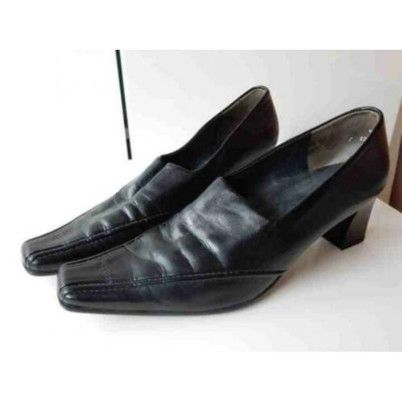 mt. 7 (41) - Pumps van Paul Green
