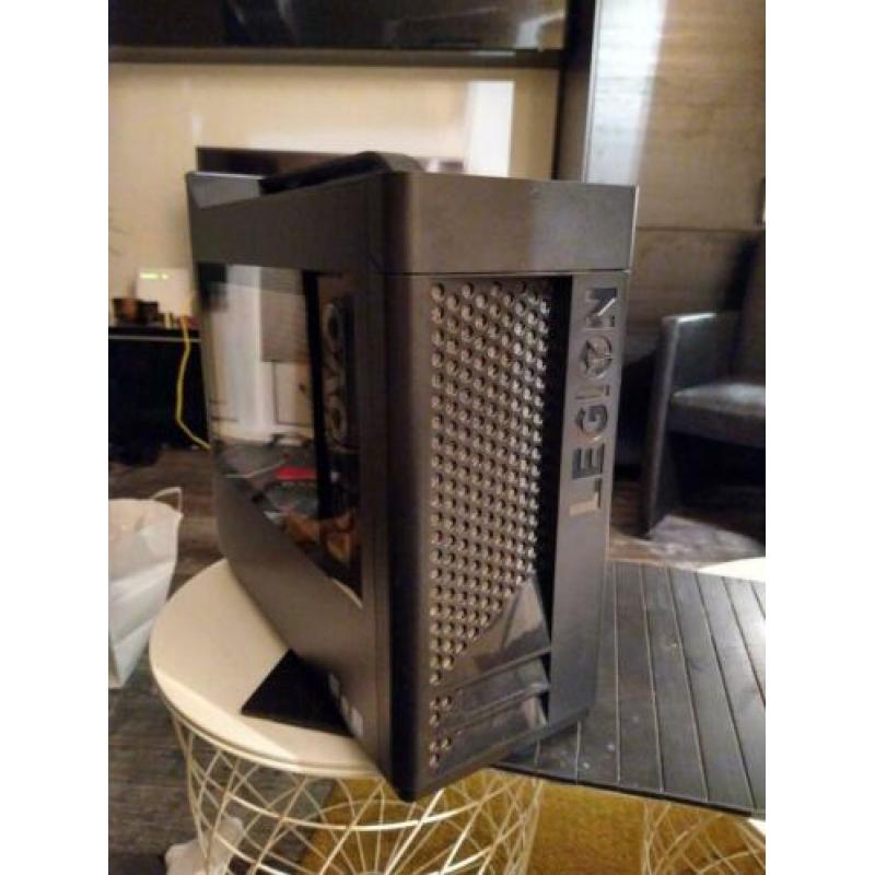 Gaming PC Lenovo Legion T730-28ICO 90JF00FYMH