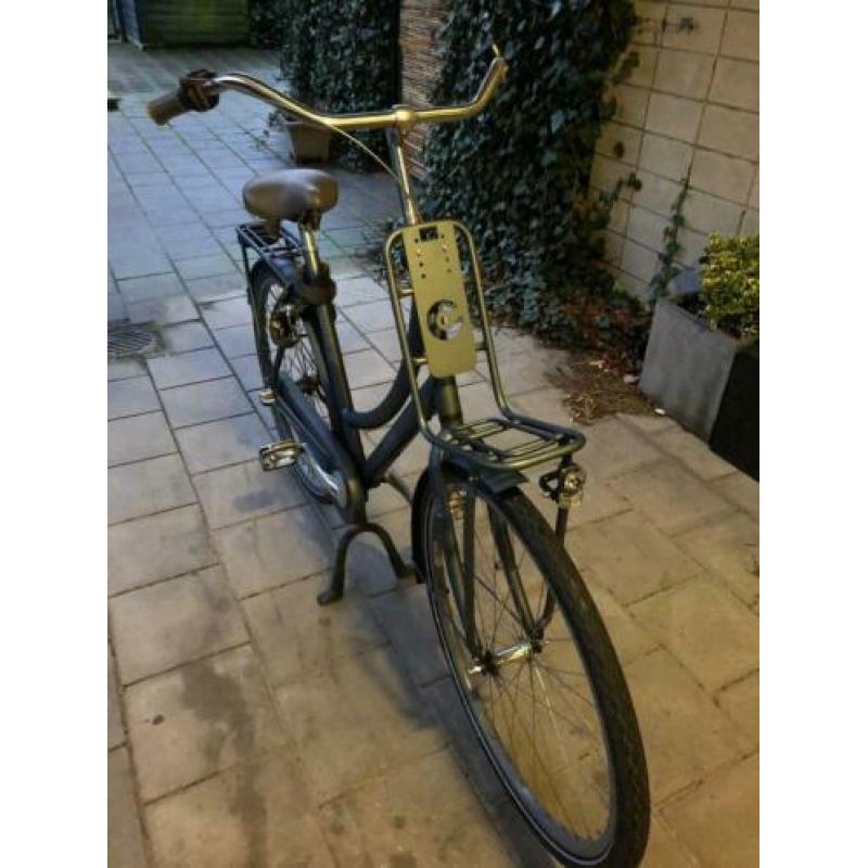 Zeer goed onderhouden grijze Dames Cortina fiets