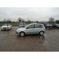 Ford Fusion AIRCO RIJD GOED EXPORT!