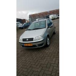Fiat Punto 1.2 3DR 2005 Grijs