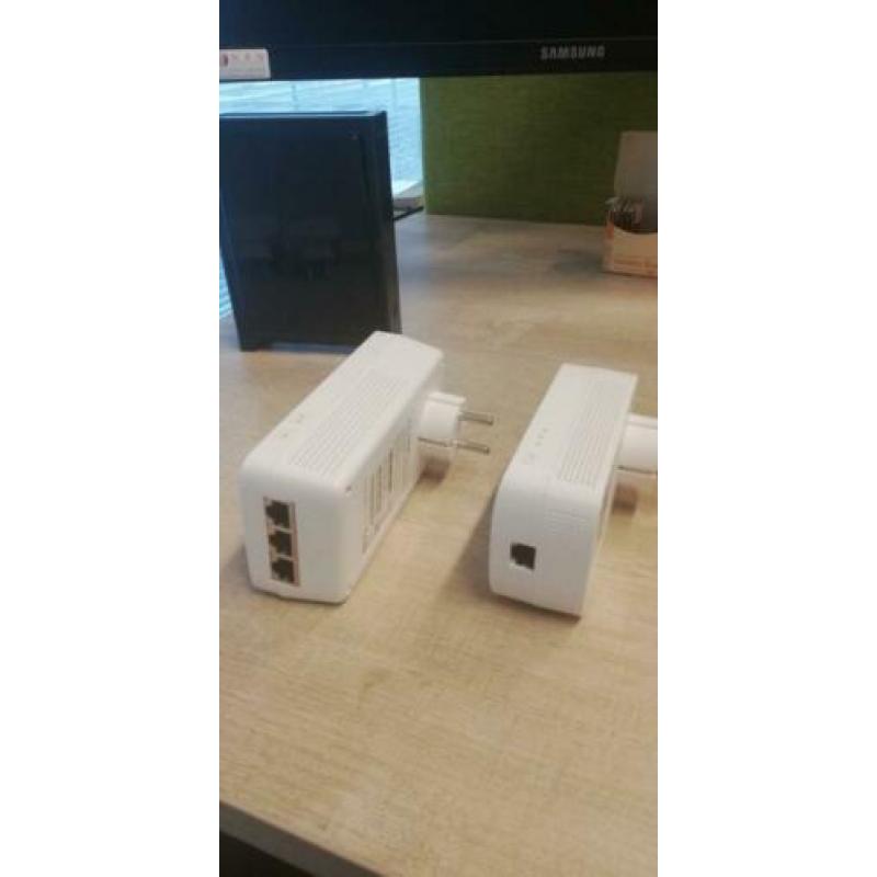 TP-Link AV1200 Gigabit Powerline ac Wi-Fi Kit