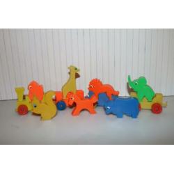 Vintage dierentrein circus trein rubber made in Germany