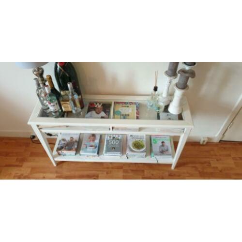 Witte sidetable LIATORP
