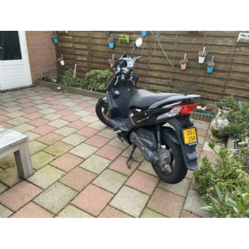 Kymco AGILITY 16+ 50 4T (stuurverwarming)