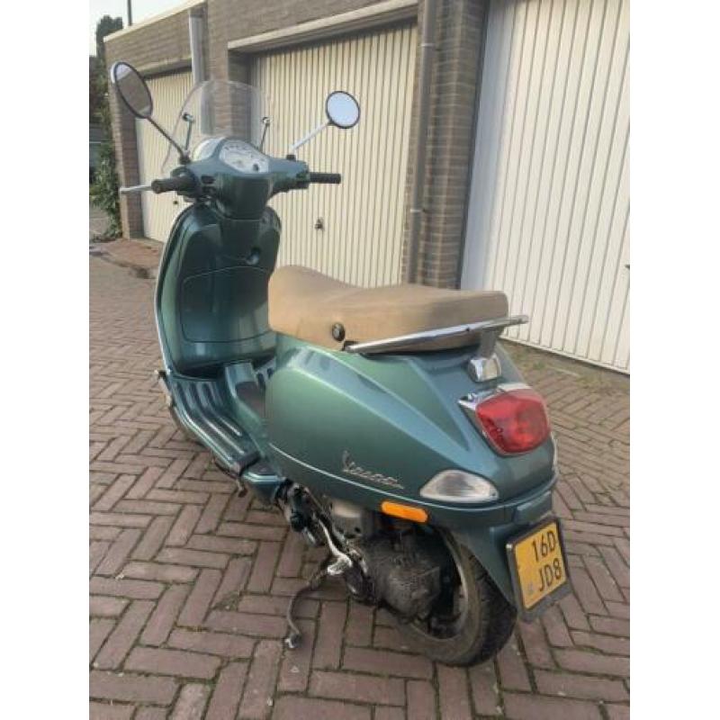Vespa piagio lx50