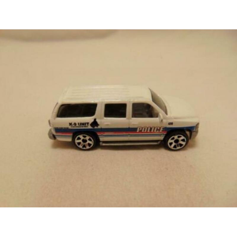 Chevrolet Suburban politie police K9 unit 1:76 Matchbox wit