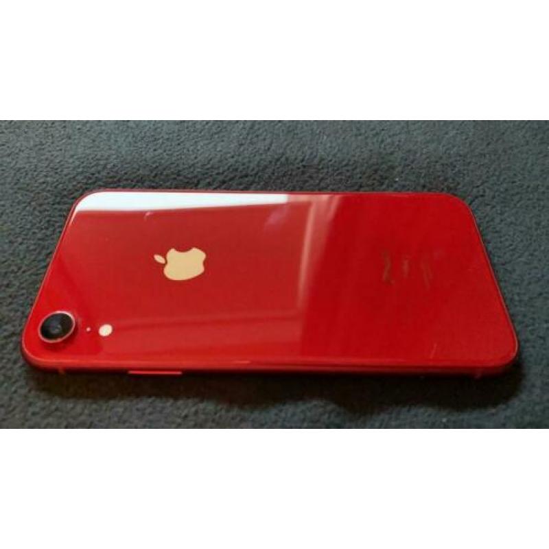 Rode Apple iPhone XR 128GB. Zo goed als nieuw.