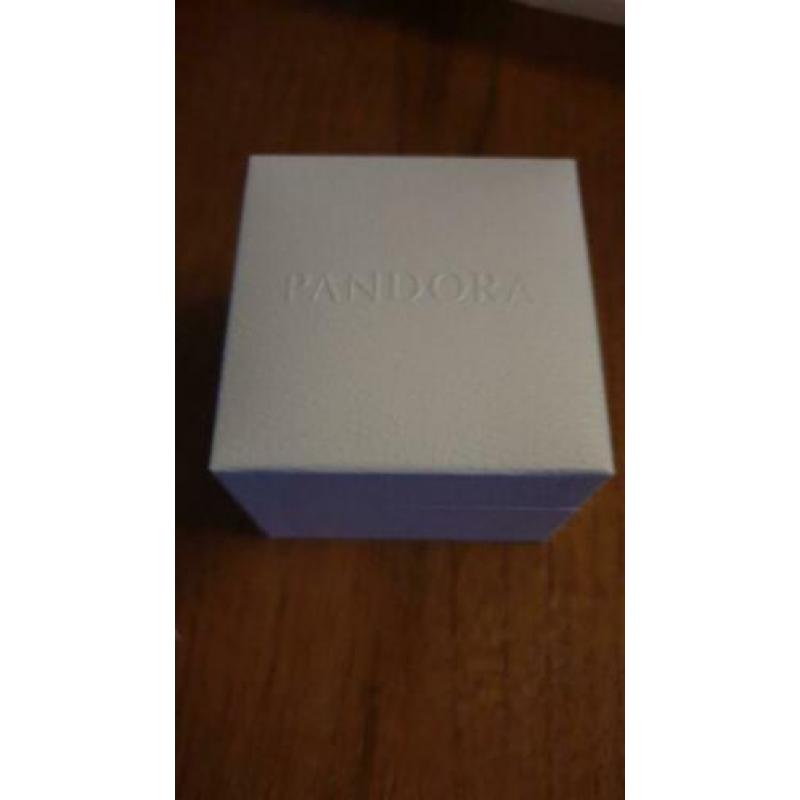Pandora ring maat 52