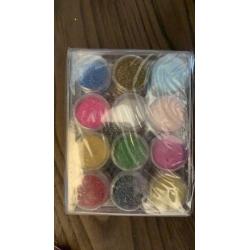 Acryl glitters