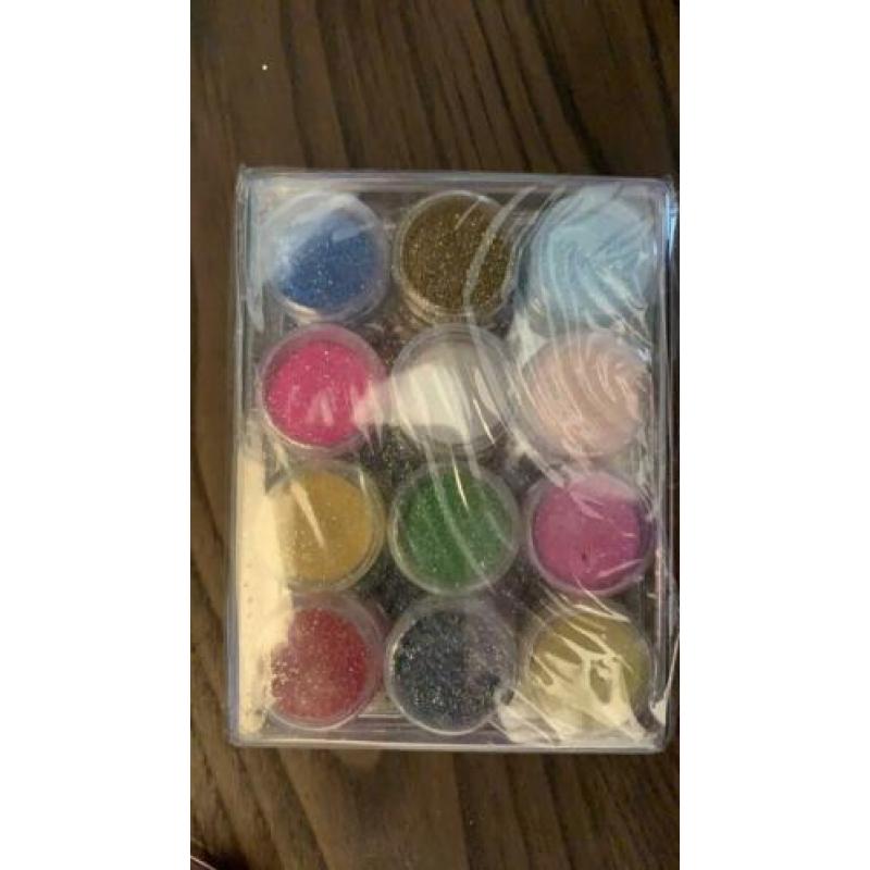 Acryl glitters