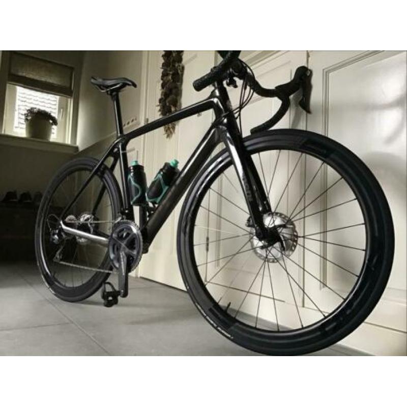 Bianchi Infinito CV disc full carbon Ffwd F4d nw € 5.898,—