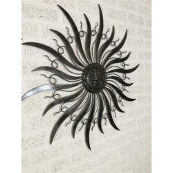 Prachtig mooi decoratief-wandornament,de zon-decoratie