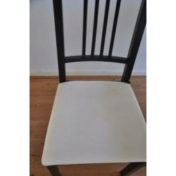 Uitschuifbare eettafel voor 4 personen, incl. 4 stoelen