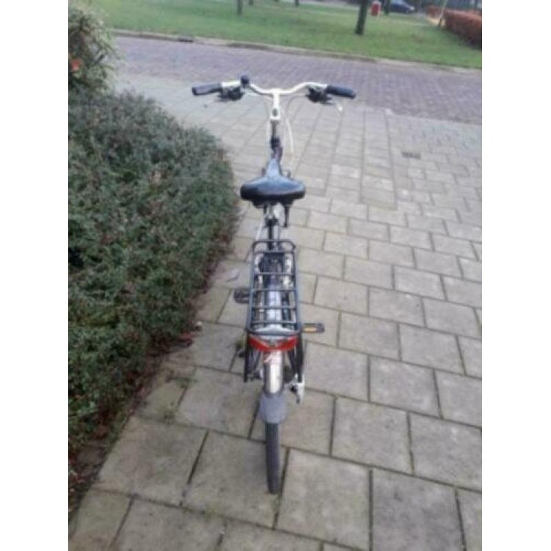 te koop lichtgewichtgiant sport/tourfiets 24versnel framem58