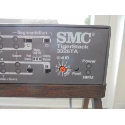 stackable ethernet hub/switch