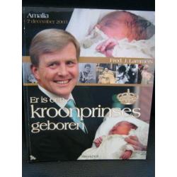 boek koningshuis/oranje/juliana/bernard/willem/amalia € 3,=