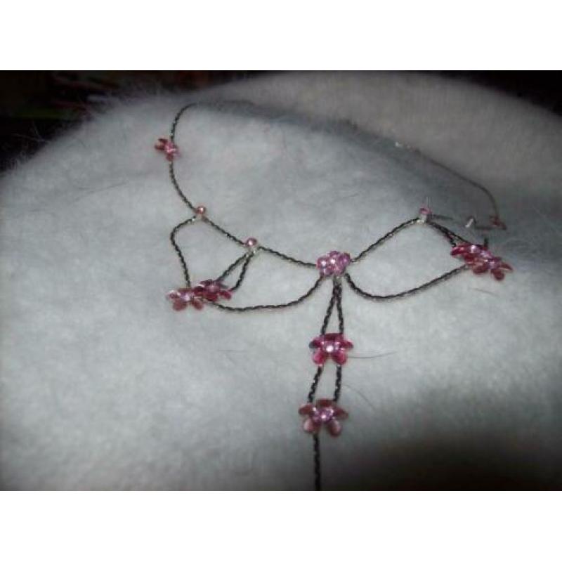 Ketting mooi en Fijn Roze