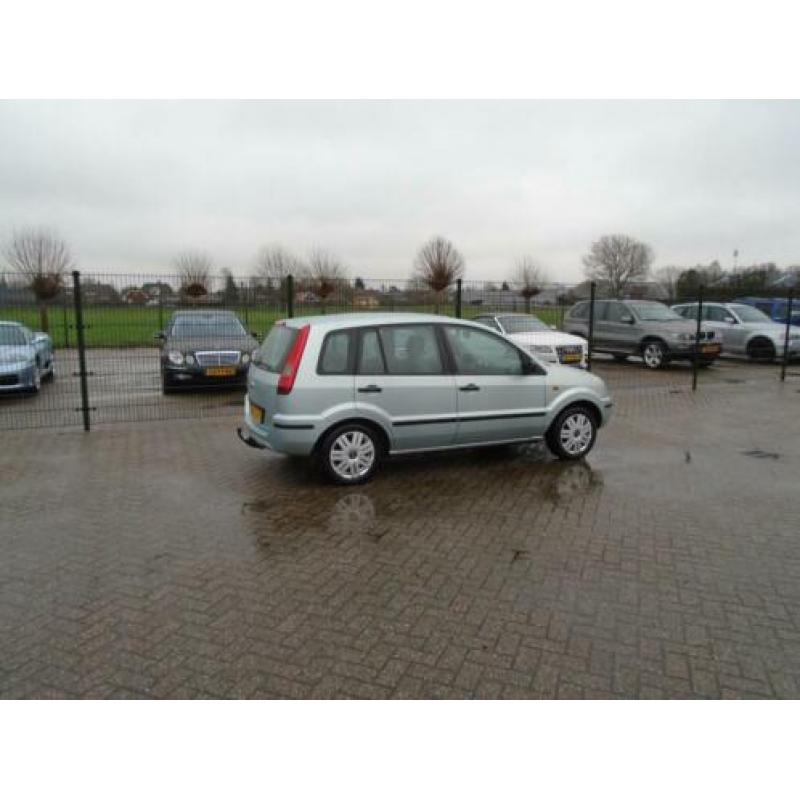 Ford Fusion AIRCO RIJD GOED EXPORT!