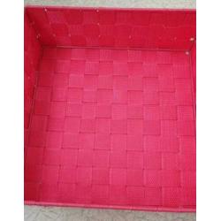 3 vierkante roze manden