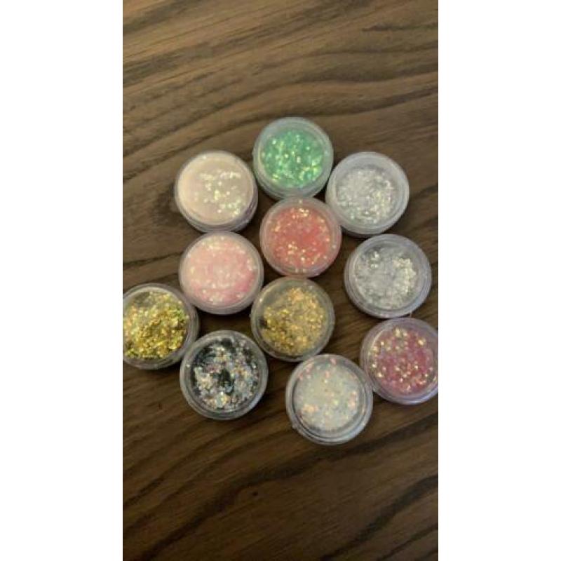 Acryl glitters