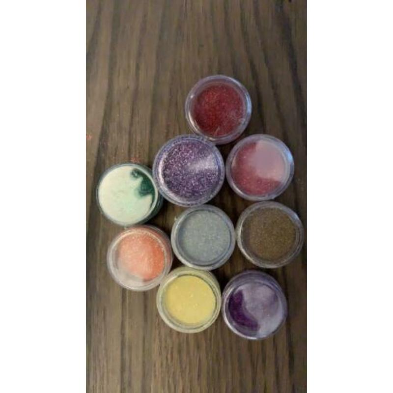 Acryl glitters